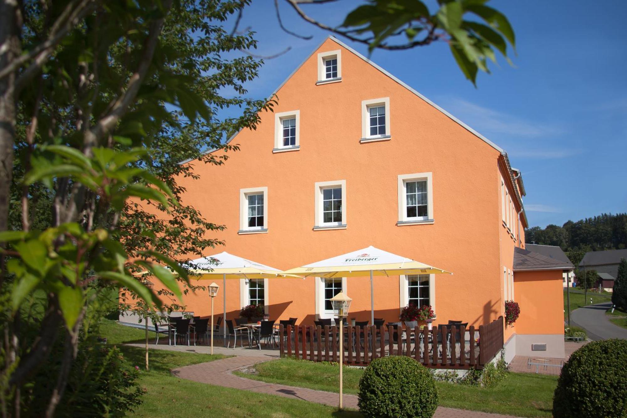 Wolfsgrunder Festhof Otel Dorfchemnitz Dış mekan fotoğraf