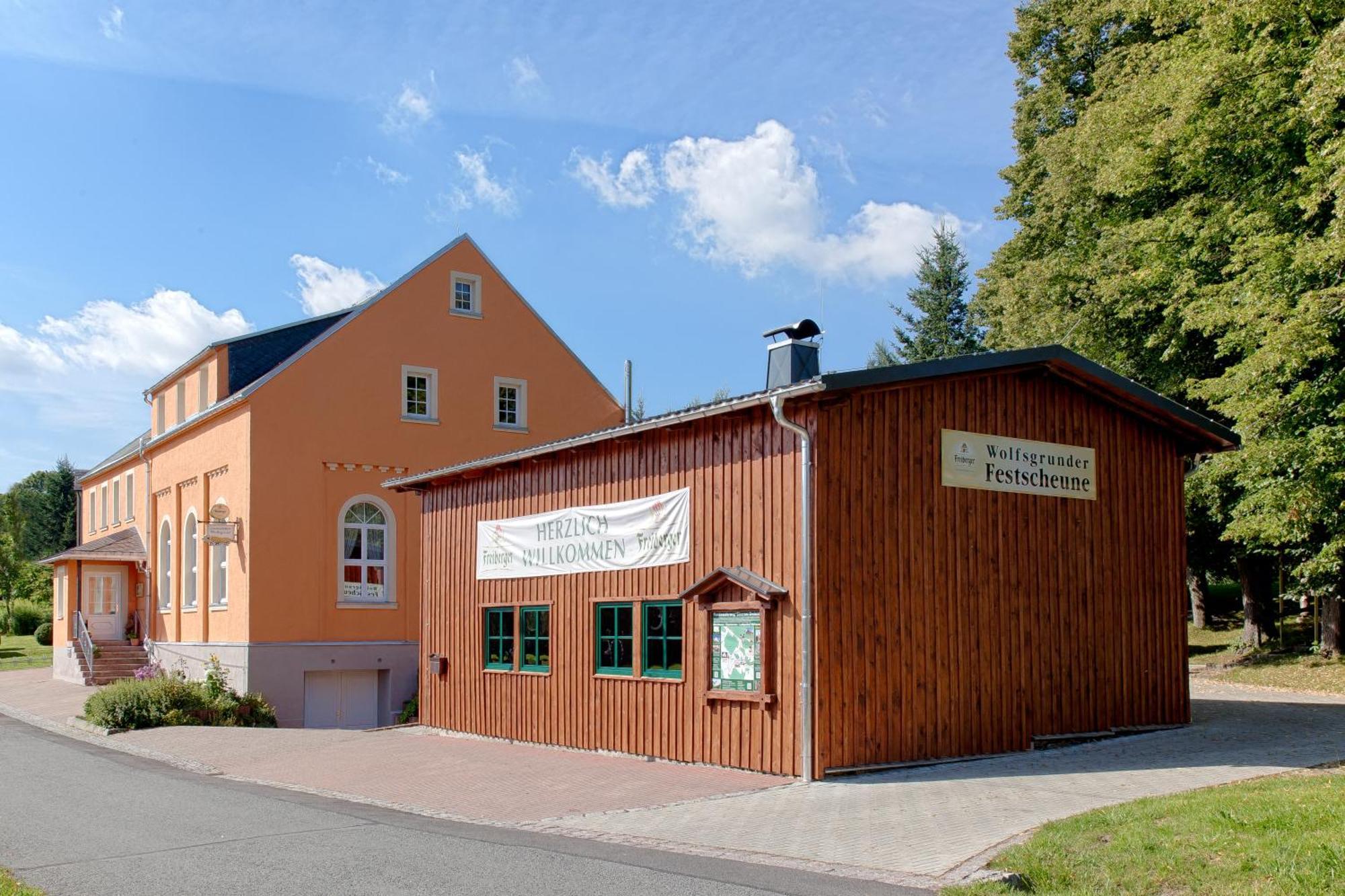 Wolfsgrunder Festhof Otel Dorfchemnitz Dış mekan fotoğraf